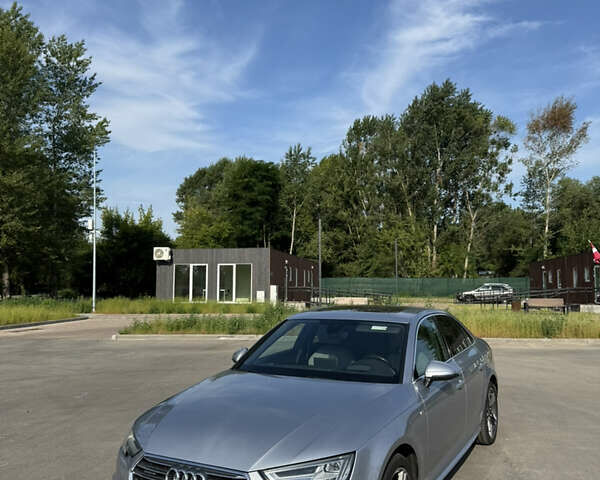 Серый Ауди А4, объемом двигателя 2 л и пробегом 130 тыс. км за 26000 $, фото 1 на Automoto.ua
