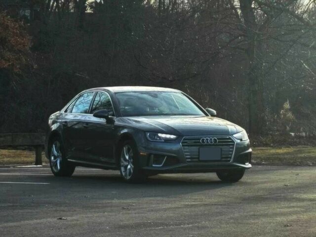 Сірий Ауді А4, об'ємом двигуна 2 л та пробігом 43 тис. км за 8000 $, фото 1 на Automoto.ua