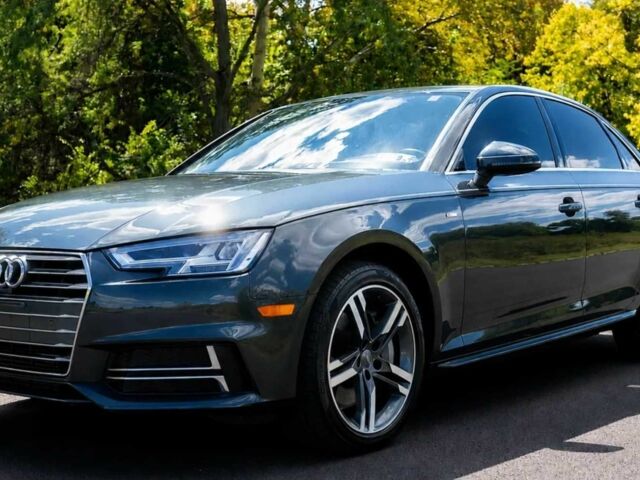 Серый Ауди А4, объемом двигателя 2 л и пробегом 55 тыс. км за 13200 $, фото 1 на Automoto.ua