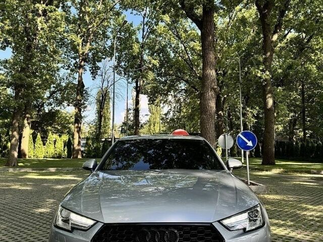 Серый Ауди А4, объемом двигателя 2 л и пробегом 130 тыс. км за 16300 $, фото 1 на Automoto.ua