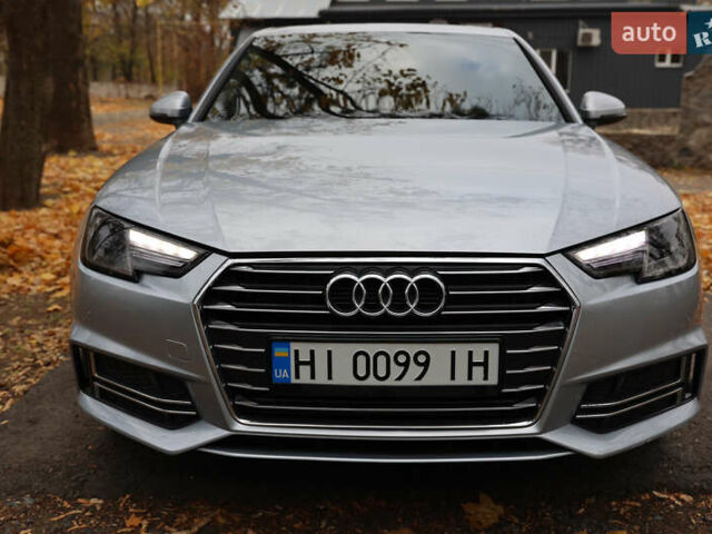 Серый Ауди А4, объемом двигателя 2 л и пробегом 157 тыс. км за 18700 $, фото 1 на Automoto.ua