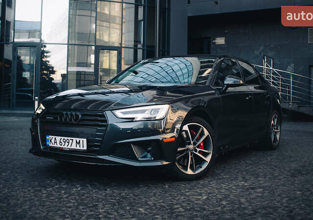 Сірий Ауді А4, об'ємом двигуна 1.98 л та пробігом 218 тис. км за 20100 $, фото 1 на Automoto.ua