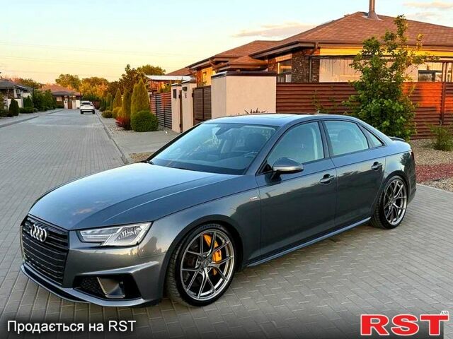 Сірий Ауді А4, об'ємом двигуна 2 л та пробігом 67 тис. км за 17000 $, фото 1 на Automoto.ua