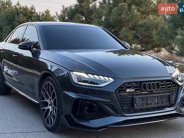 Серый Ауди А4, объемом двигателя 1.98 л и пробегом 72 тыс. км за 22500 $, фото 1 на Automoto.ua