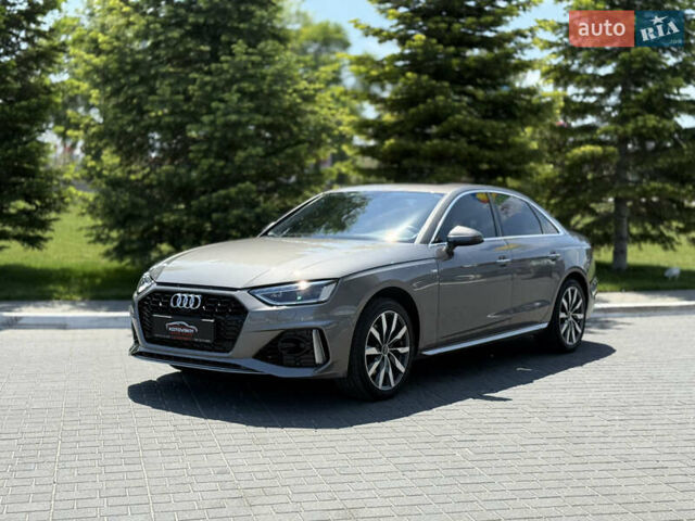 Серый Ауди А4, объемом двигателя 2 л и пробегом 83 тыс. км за 25700 $, фото 1 на Automoto.ua