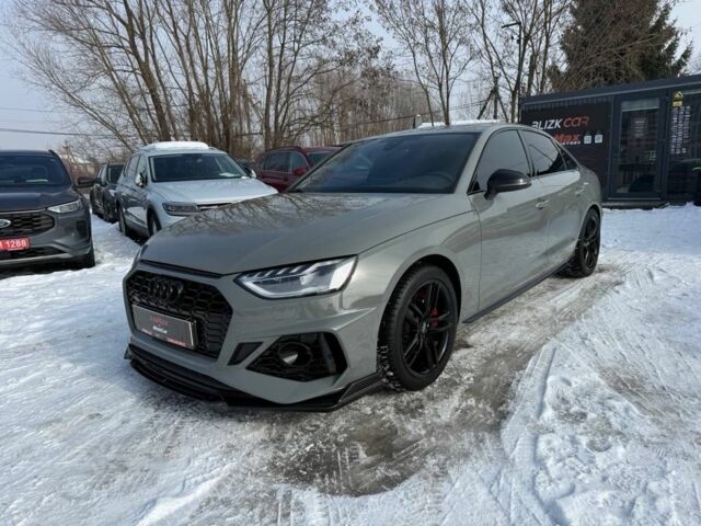 Серый Ауди А4, объемом двигателя 2 л и пробегом 100 тыс. км за 27000 $, фото 1 на Automoto.ua