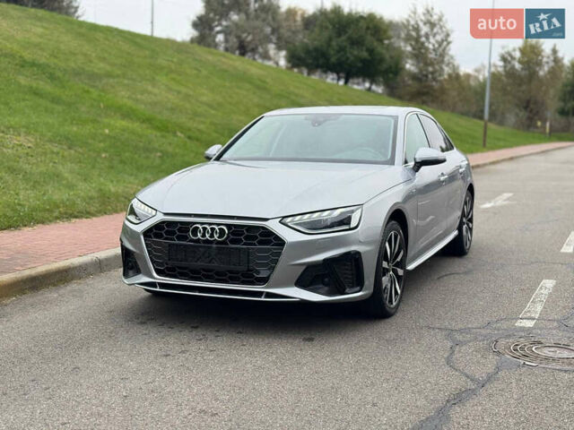 Серый Ауди А4, объемом двигателя 1.98 л и пробегом 141 тыс. км за 20900 $, фото 1 на Automoto.ua