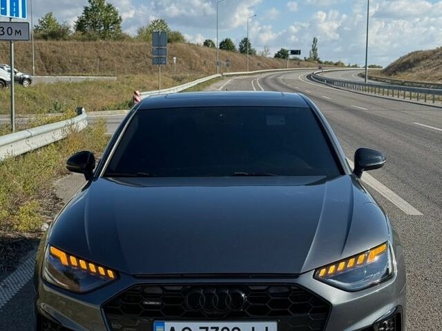 Сірий Ауді А4, об'ємом двигуна 2 л та пробігом 77 тис. км за 30000 $, фото 1 на Automoto.ua
