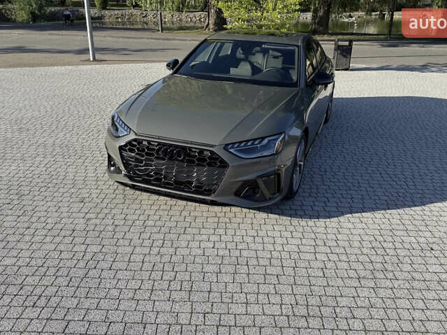 Сірий Ауді А4, об'ємом двигуна 2 л та пробігом 40 тис. км за 33980 $, фото 1 на Automoto.ua