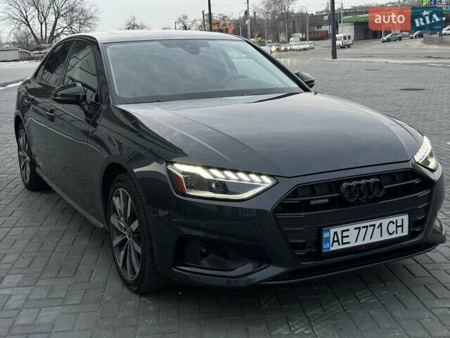 Серый Ауди А4, объемом двигателя 1.98 л и пробегом 61 тыс. км за 31700 $, фото 1 на Automoto.ua