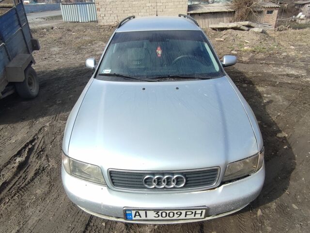 Серый Ауди А4, объемом двигателя 1.8 л и пробегом 250 тыс. км за 2200 $, фото 1 на Automoto.ua