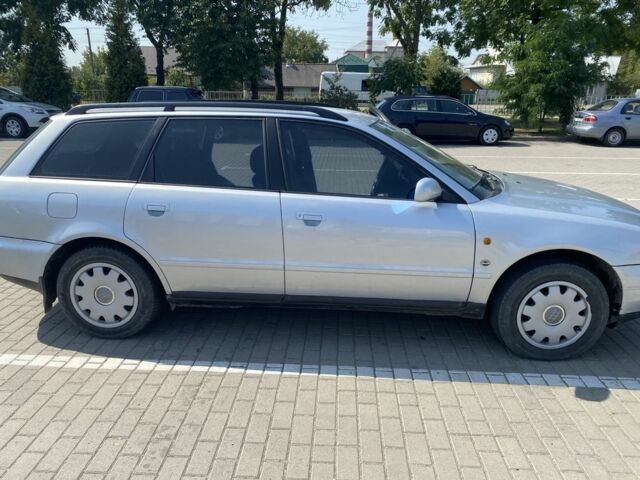 Серый Ауди А4, объемом двигателя 1.6 л и пробегом 280 тыс. км за 2400 $, фото 1 на Automoto.ua