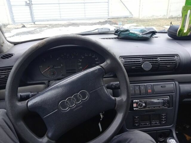 Сірий Ауді А4, об'ємом двигуна 1.9 л та пробігом 100 тис. км за 800 $, фото 1 на Automoto.ua