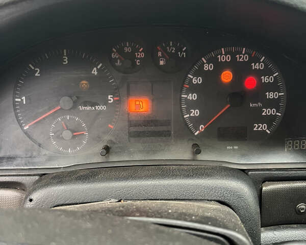 Серый Ауди А4, объемом двигателя 1.9 л и пробегом 500 тыс. км за 1300 $, фото 1 на Automoto.ua