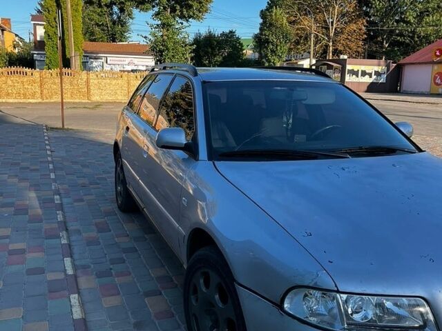Сірий Ауді А4, об'ємом двигуна 1.8 л та пробігом 380 тис. км за 2000 $, фото 1 на Automoto.ua