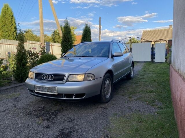 Сірий Ауді А4, об'ємом двигуна 1.9 л та пробігом 350 тис. км за 1855 $, фото 1 на Automoto.ua