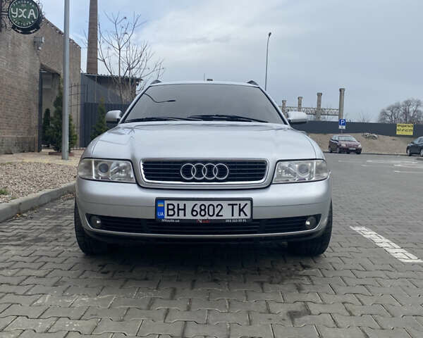 Сірий Ауді А4, об'ємом двигуна 2.39 л та пробігом 295 тис. км за 3950 $, фото 1 на Automoto.ua
