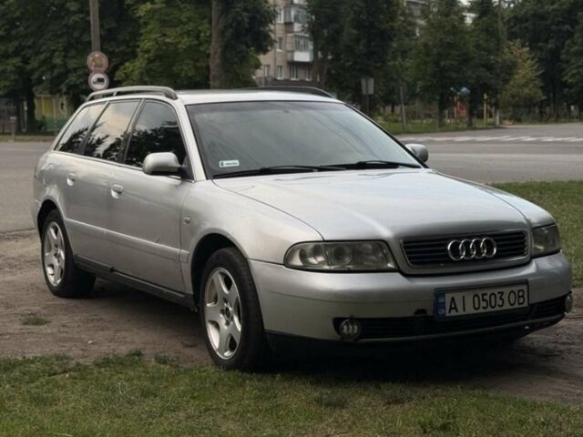 Серый Ауди А4, объемом двигателя 2.5 л и пробегом 300 тыс. км за 4000 $, фото 1 на Automoto.ua