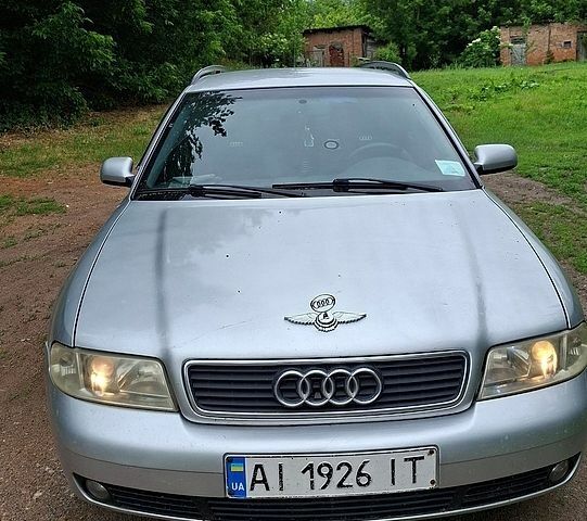 Серый Ауди А4, объемом двигателя 1.9 л и пробегом 400 тыс. км за 3000 $, фото 1 на Automoto.ua