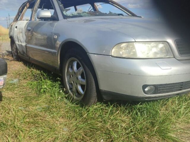 Серый Ауди А4, объемом двигателя 1.8 л и пробегом 3 тыс. км за 1998 $, фото 1 на Automoto.ua