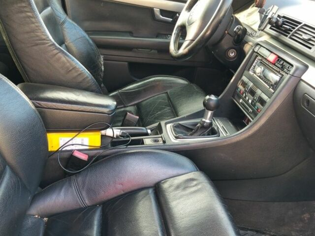 Сірий Ауді А4, об'ємом двигуна 0 л та пробігом 241 тис. км за 2326 $, фото 1 на Automoto.ua