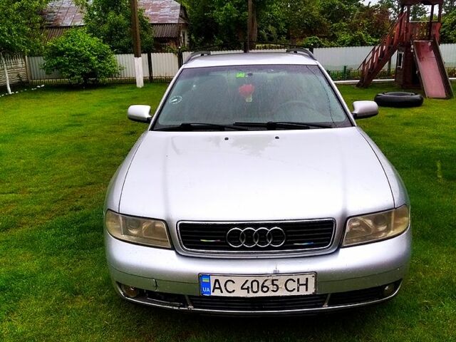 Сірий Ауді А4, об'ємом двигуна 1.9 л та пробігом 250 тис. км за 4000 $, фото 1 на Automoto.ua