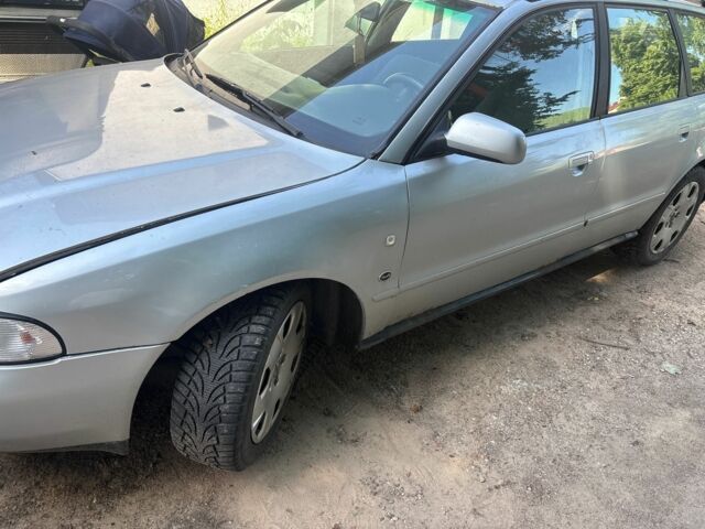 Сірий Ауді А4, об'ємом двигуна 1.9 л та пробігом 300 тис. км за 918 $, фото 1 на Automoto.ua