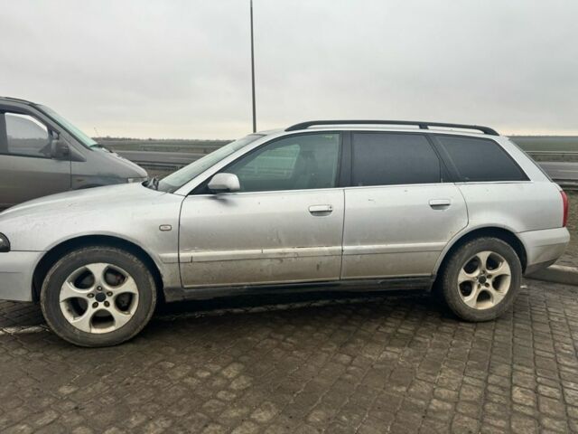 Серый Ауди А4, объемом двигателя 2.5 л и пробегом 350 тыс. км за 2000 $, фото 1 на Automoto.ua