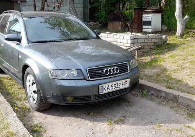 Сірий Ауді А4, об'ємом двигуна 2.5 л та пробігом 370 тис. км за 5500 $, фото 1 на Automoto.ua