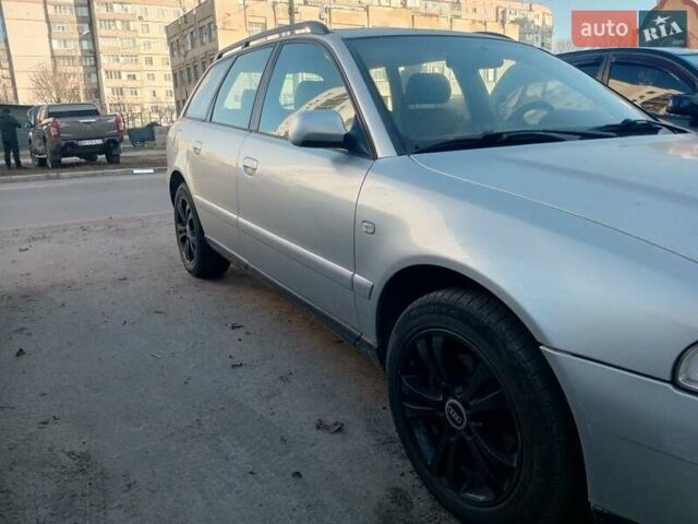 Серый Ауди А4, объемом двигателя 1.6 л и пробегом 246 тыс. км за 4200 $, фото 1 на Automoto.ua