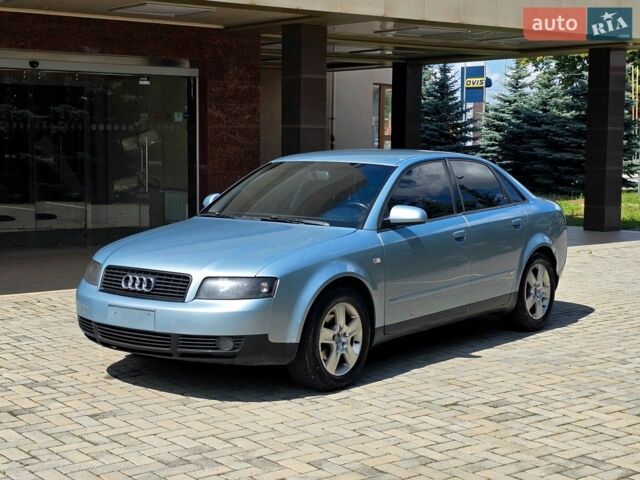 Сірий Ауді А4, об'ємом двигуна 1.9 л та пробігом 258 тис. км за 3900 $, фото 1 на Automoto.ua