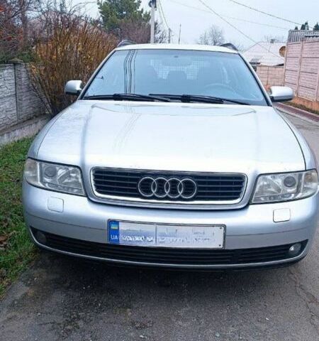 Сірий Ауді А4, об'ємом двигуна 1.8 л та пробігом 350 тис. км за 4800 $, фото 1 на Automoto.ua