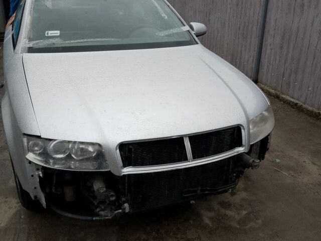 Серый Ауди А4, объемом двигателя 1.8 л и пробегом 500 тыс. км за 2700 $, фото 1 на Automoto.ua