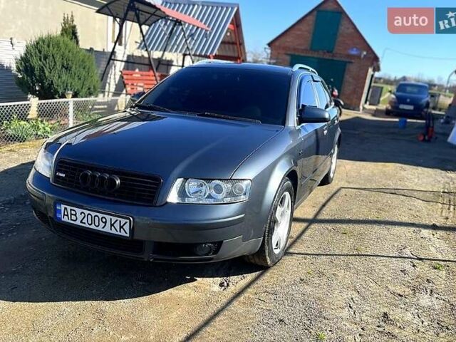 Серый Ауди А4, объемом двигателя 2 л и пробегом 300 тыс. км за 5500 $, фото 1 на Automoto.ua