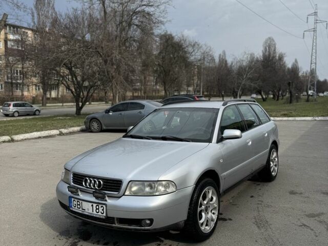 Серый Ауди А4, объемом двигателя 1.9 л и пробегом 300 тыс. км за 1650 $, фото 1 на Automoto.ua