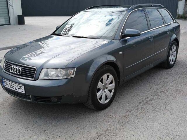 Серый Ауди А4, объемом двигателя 2 л и пробегом 266 тыс. км за 4495 $, фото 1 на Automoto.ua