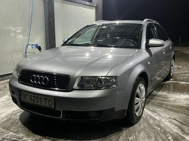 Серый Ауди А4, объемом двигателя 2 л и пробегом 277 тыс. км за 4400 $, фото 1 на Automoto.ua