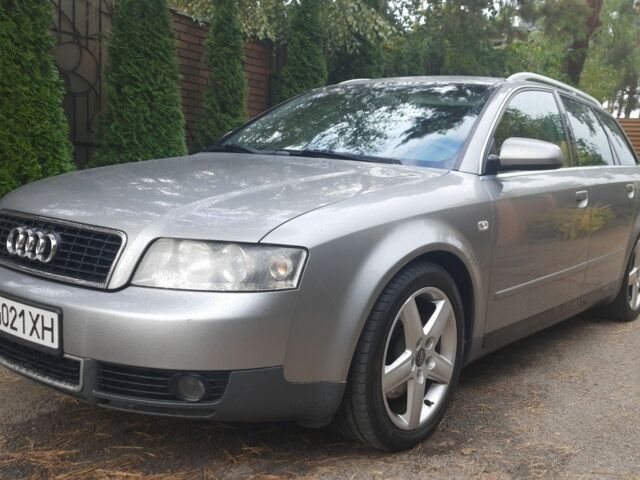 Серый Ауди А4, объемом двигателя 2.5 л и пробегом 263 тыс. км за 4900 $, фото 1 на Automoto.ua