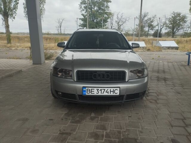 Сірий Ауді А4, об'ємом двигуна 1.8 л та пробігом 320 тис. км за 5000 $, фото 1 на Automoto.ua