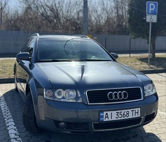 Серый Ауди А4, объемом двигателя 1.6 л и пробегом 272 тыс. км за 4699 $, фото 1 на Automoto.ua