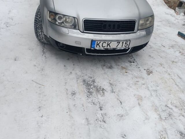 Сірий Ауді А4, об'ємом двигуна 2.5 л та пробігом 372 тис. км за 2500 $, фото 1 на Automoto.ua