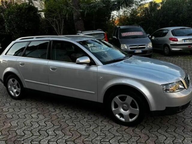 Сірий Ауді А4, об'ємом двигуна 1.9 л та пробігом 268 тис. км за 1377 $, фото 1 на Automoto.ua