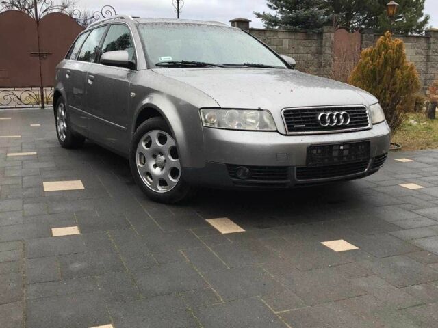 Сірий Ауді А4, об'ємом двигуна 2.5 л та пробігом 260 тис. км за 2250 $, фото 1 на Automoto.ua