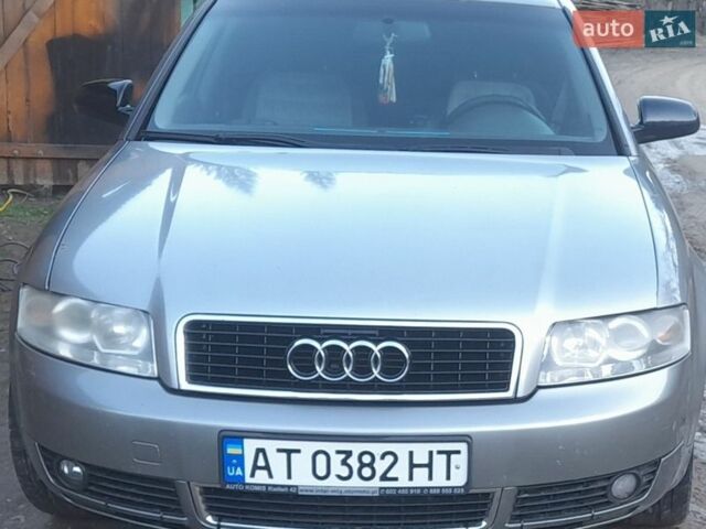 Сірий Ауді А4, об'ємом двигуна 2.5 л та пробігом 240 тис. км за 4400 $, фото 1 на Automoto.ua