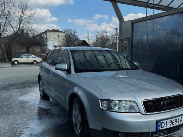 Серый Ауди А4, объемом двигателя 2 л и пробегом 250 тыс. км за 3800 $, фото 1 на Automoto.ua