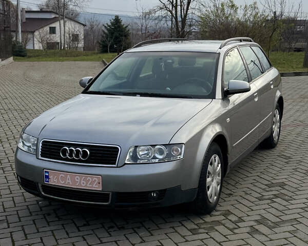 Сірий Ауді А4, об'ємом двигуна 2 л та пробігом 230 тис. км за 4600 $, фото 1 на Automoto.ua