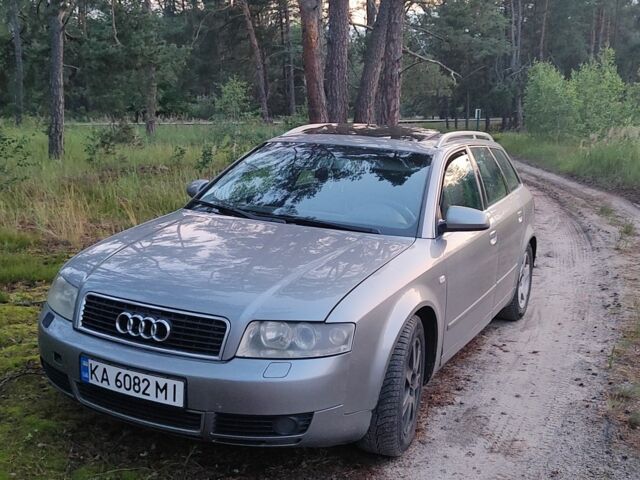 Серый Ауди А4, объемом двигателя 2.5 л и пробегом 420 тыс. км за 3900 $, фото 1 на Automoto.ua