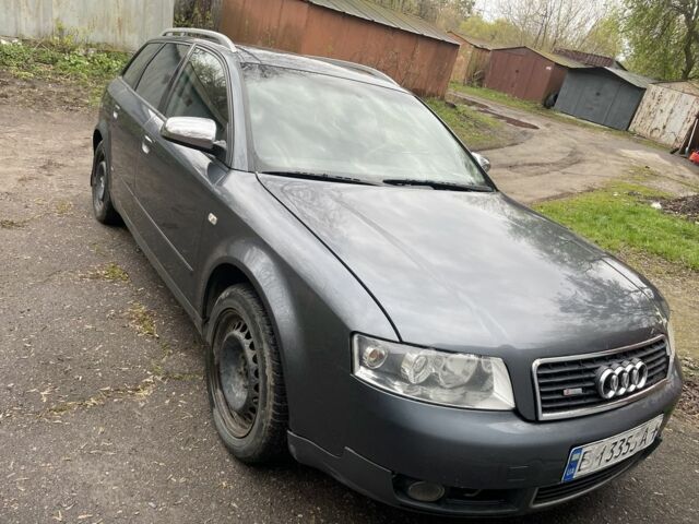 Серый Ауди А4, объемом двигателя 2 л и пробегом 370 тыс. км за 4000 $, фото 1 на Automoto.ua