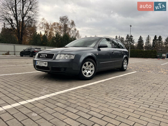 Серый Ауди А4, объемом двигателя 2 л и пробегом 209 тыс. км за 5200 $, фото 1 на Automoto.ua