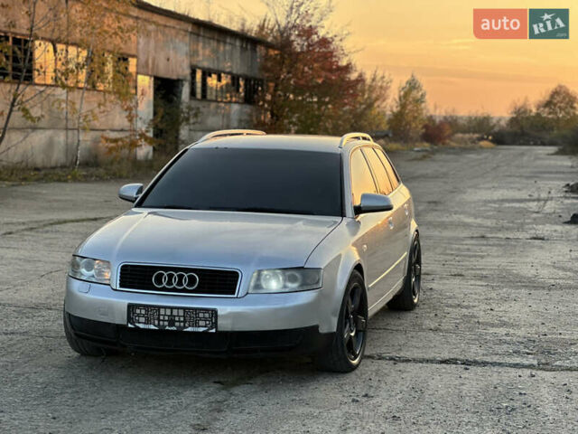 Серый Ауди А4, объемом двигателя 2.5 л и пробегом 340 тыс. км за 2100 $, фото 1 на Automoto.ua